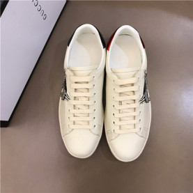 GUCCI 구찌 남성용 스니커즈신상