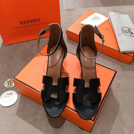 HERMES  샌들 신상 (250사이즈 주문제작)