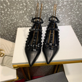 VALENTINO 발렌티노 샌들 신상 (220,250사이즈 주문제작)