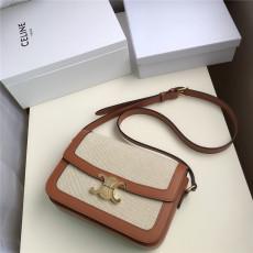 CELINE 셀린느 트리옴페 숄더백 C60228 2020/신상