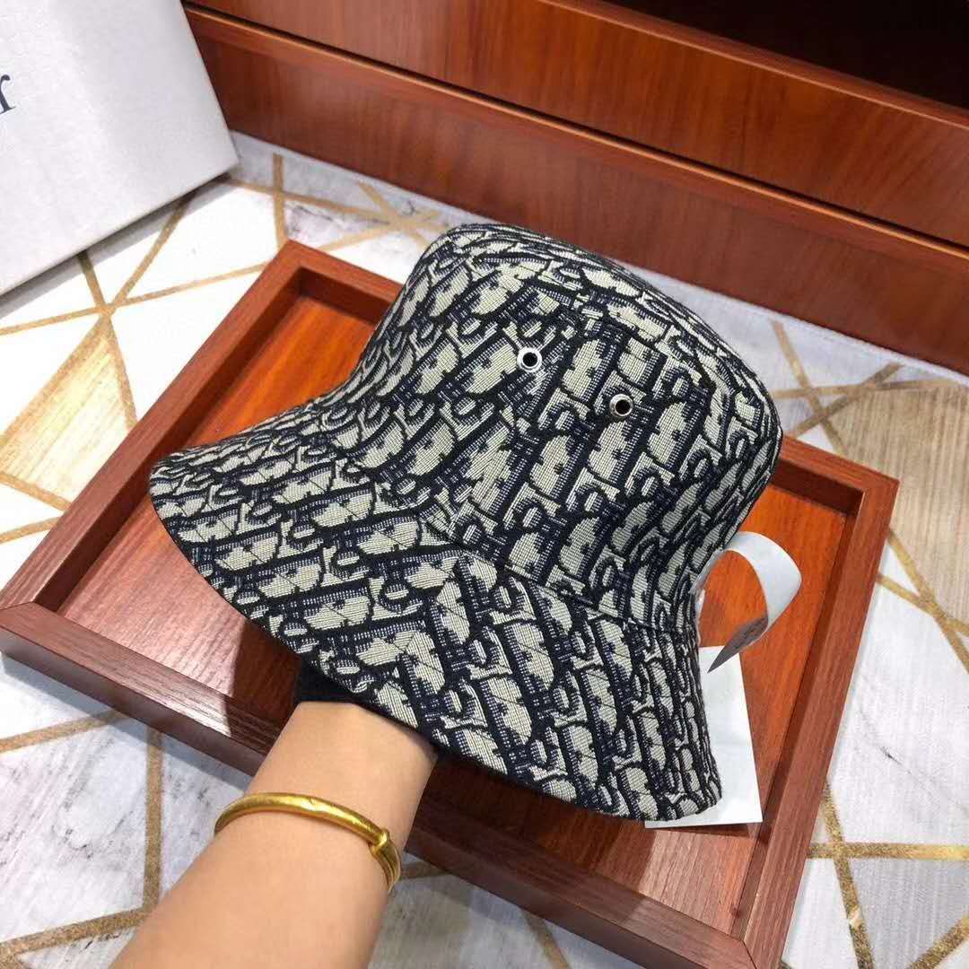 DIOR 디올 양면모자 2가지 디자인