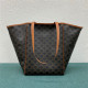 CELINE 셀린느 트리옴페 토트백 C8400 2020/신상