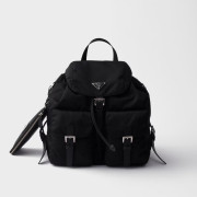 29위 PRADA 프라다 리나일론 백팩 1BZ811