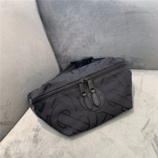 BURBERRY 버버리 벨트백 B98934 신상