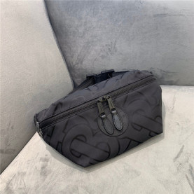 BURBERRY 버버리 벨트백 B98934 신상