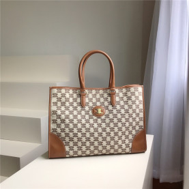 CELINE 셀린느 카바스 트리옴페 토트백 C015010 신상