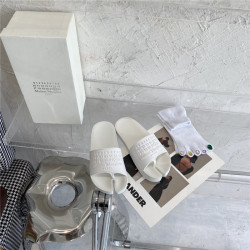 MAISON MARGIELA 메종마르지엘라 남여공용 슬리퍼 M45645