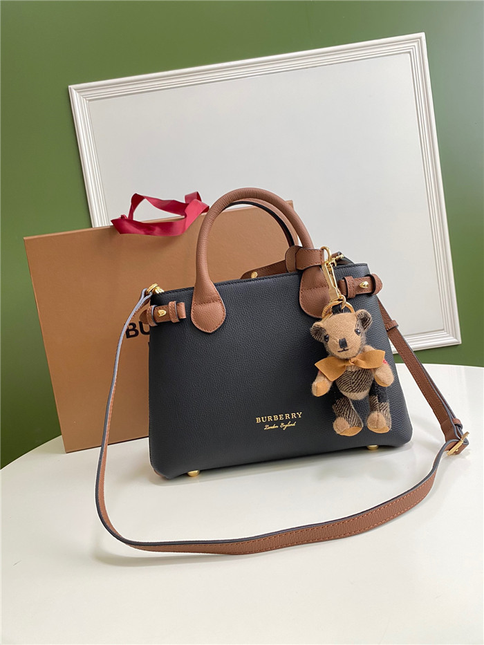 BURBERRY 버버리 배너백 미듐 B7940