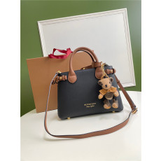 BURBERRY 버버리 배너백 미듐 B7940