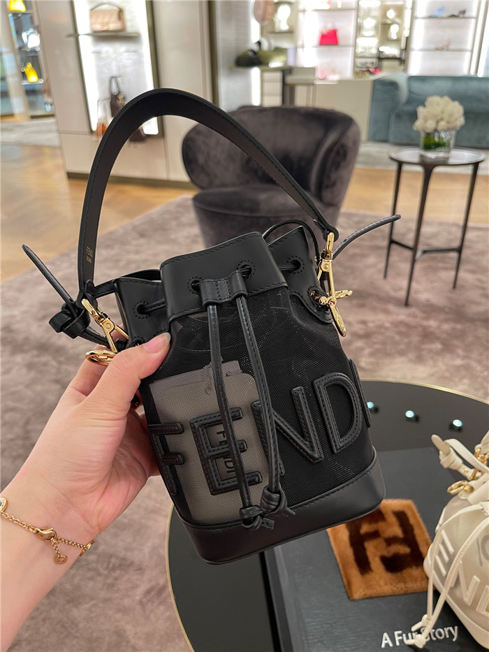 FENDI 펜디 몬트레조 미니 버킷백 F58080