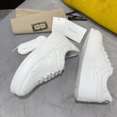GUCCI 구찌 엠보싱 스니커즈
