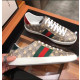 GUCCI 구찌 꿀벌 남여공용 스니커즈