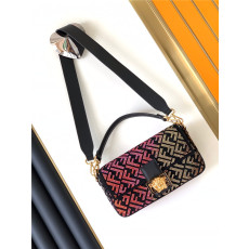 FENDI 펜디&베르사치 콜라보 바케트백 F8802