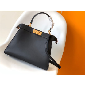 FENDI  펜디 아이코닉 피카푸 아이씨유 스몰백 33.5CM F8321