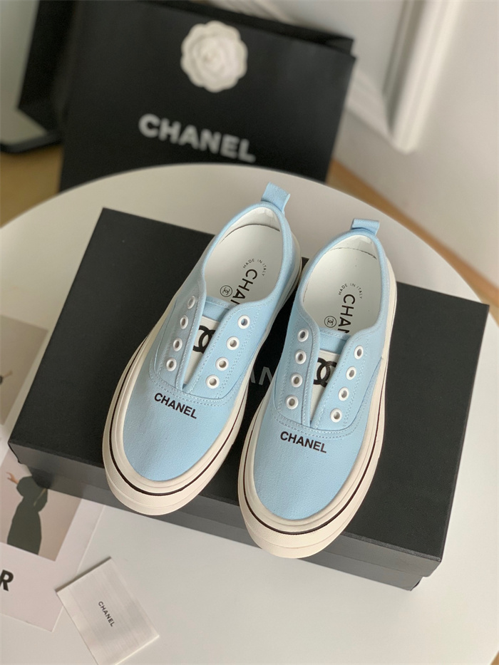 CHANEL 샤넬 캔버스 스니커즈 C20510