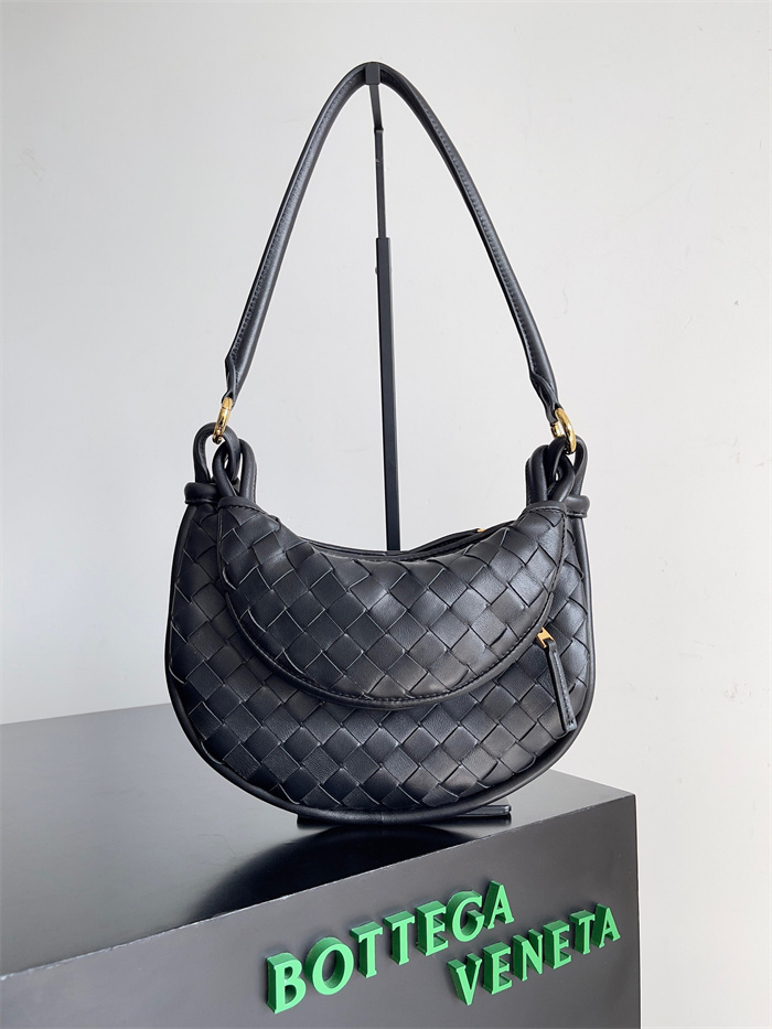 BOTTEGA VENETA 보테가베네타 제멜리  B776764