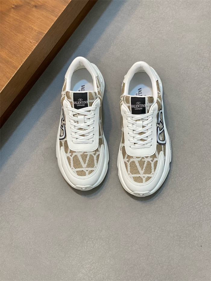 VALENTNIO 발렌티노 남성용 스니커즈 V99657-1 2024/신상 2COLOR