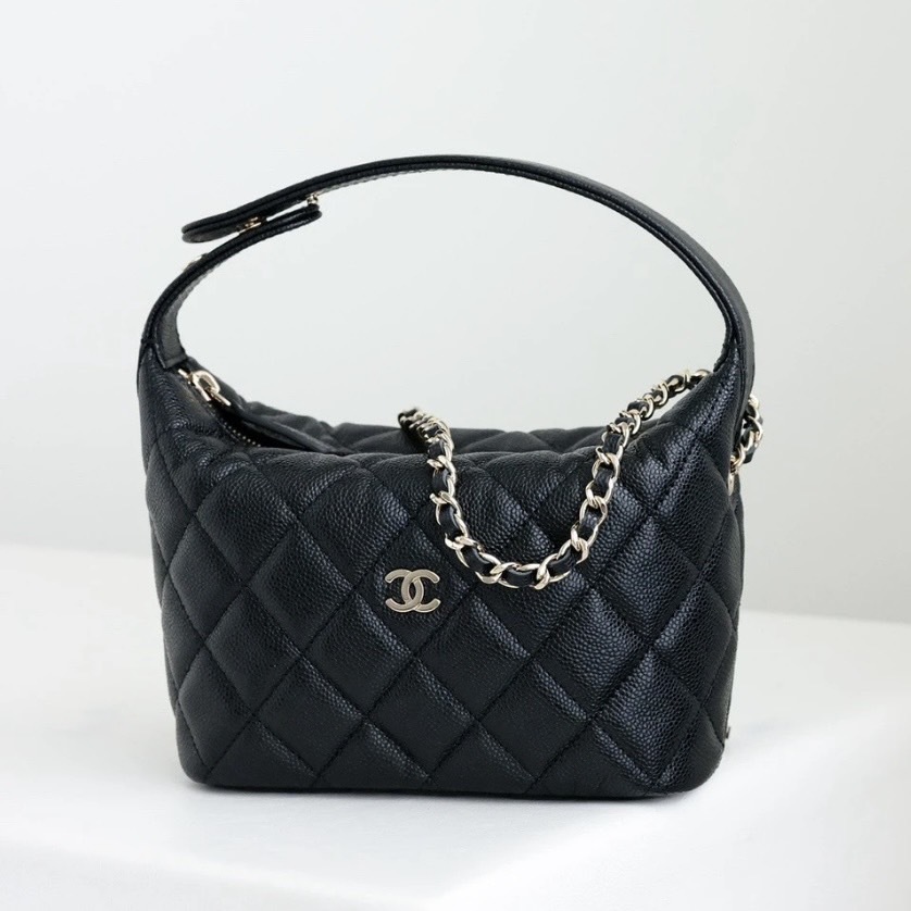 CHANEL 샤넬 크루즈 미니 체인 호보백 AP4386