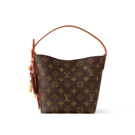 4위 LOUIS VUITTON 루이비통 ALL IN BB 백 M12925