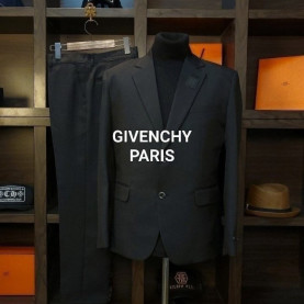 GIVENCHY 지방시 시그니쳐 니어린 슈트 셋트