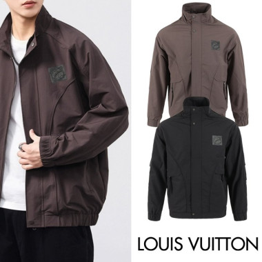 LOUIS VUITTON 루이비통 레터링 사각 짚업 윈드자켓