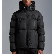 ●10월 판매 12위● MONCLER 몽클레어 몽클라 쇼트 다운 자켓