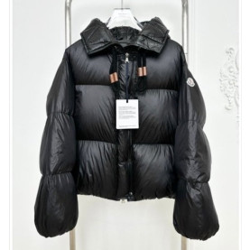 MONCLER 몽클레어 보레이다운 패딩 자켓