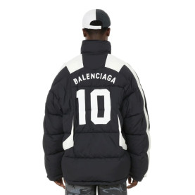 BALENCIAGA 발렌시아가 사커 시리즈 푸퍼 패딩 자켓