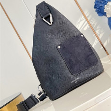 LOUIS VUITTON 루이비통 델타 슬링백 M27060