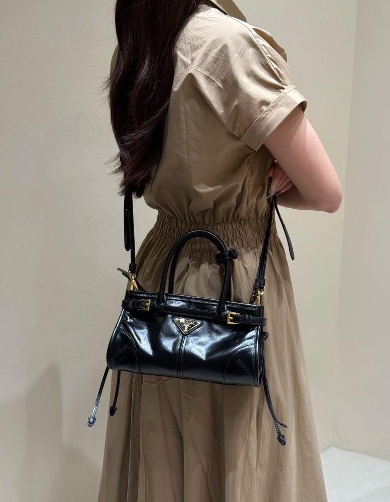 ●프라다 보니 미니 가죽 핸드백●