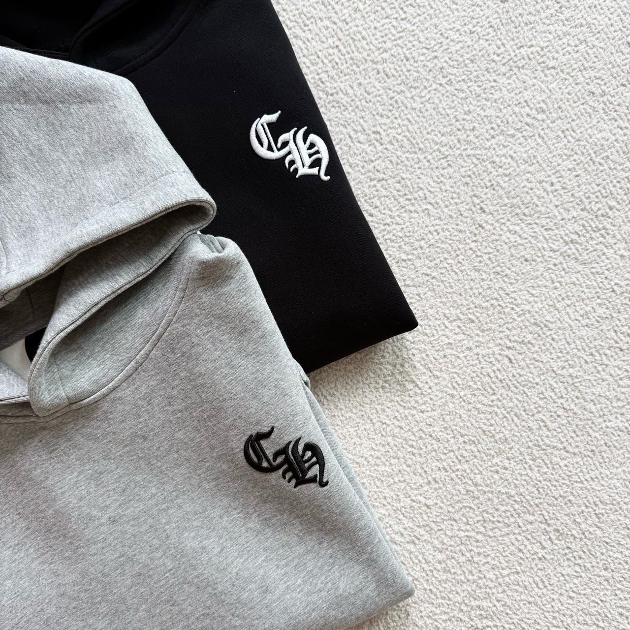 CHROME HEARTS 크롬하츠 엠보 자수 로고 풀 오버 후드