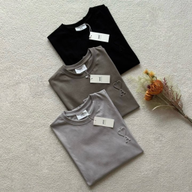 AMI 아미 엠보 로고 반팔