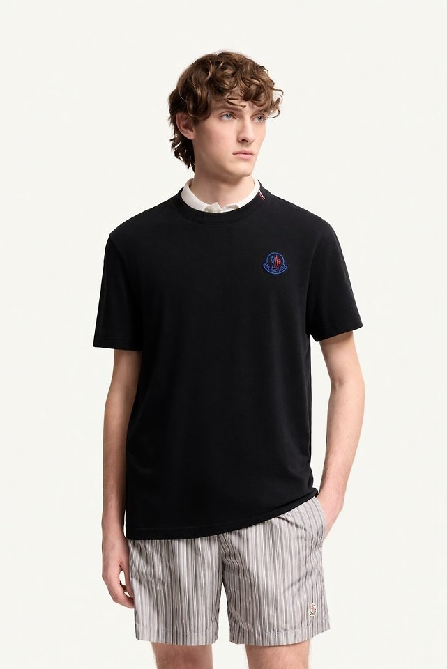 MONCLER 몽클레어 클래식 모티프 백 자수로고 프린트 숏 슬리브 티셔츠