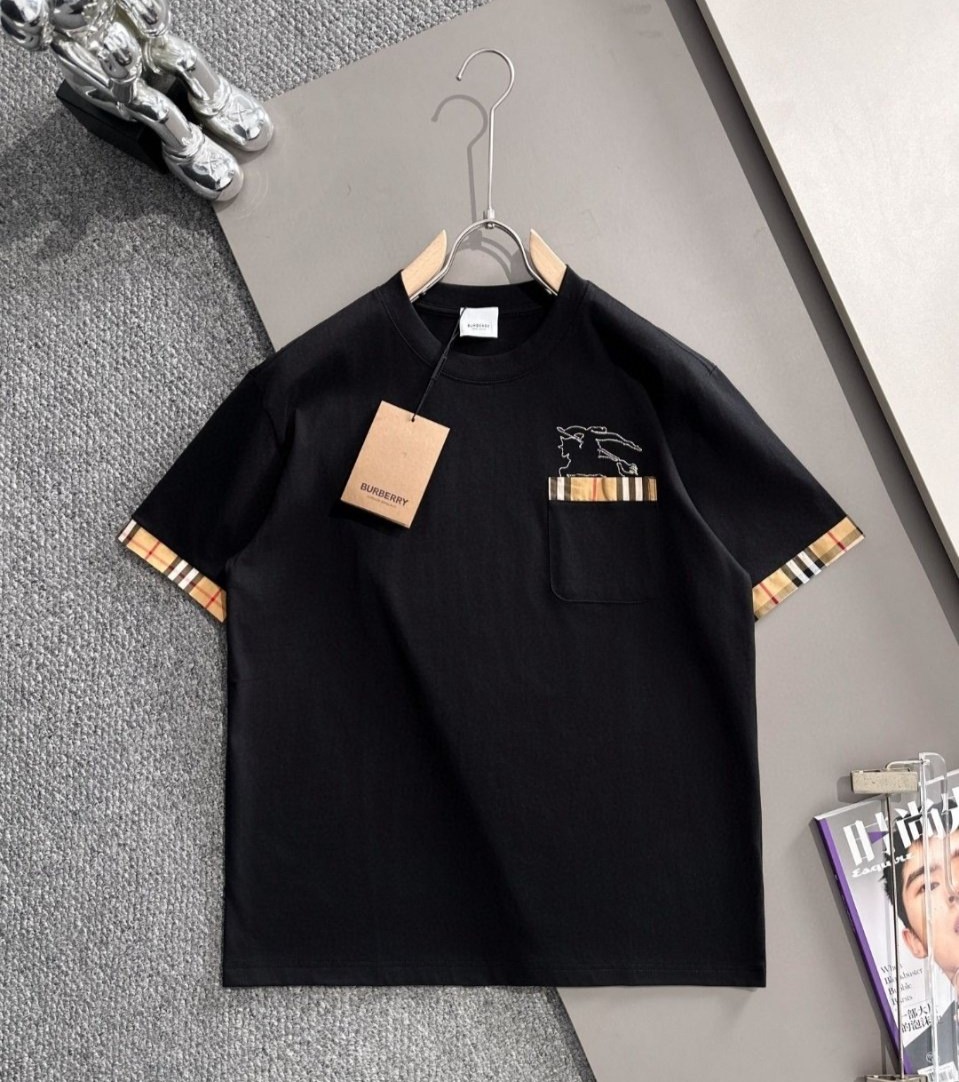 BURBERRY 버버리 기사 포켓자수 티셔츠