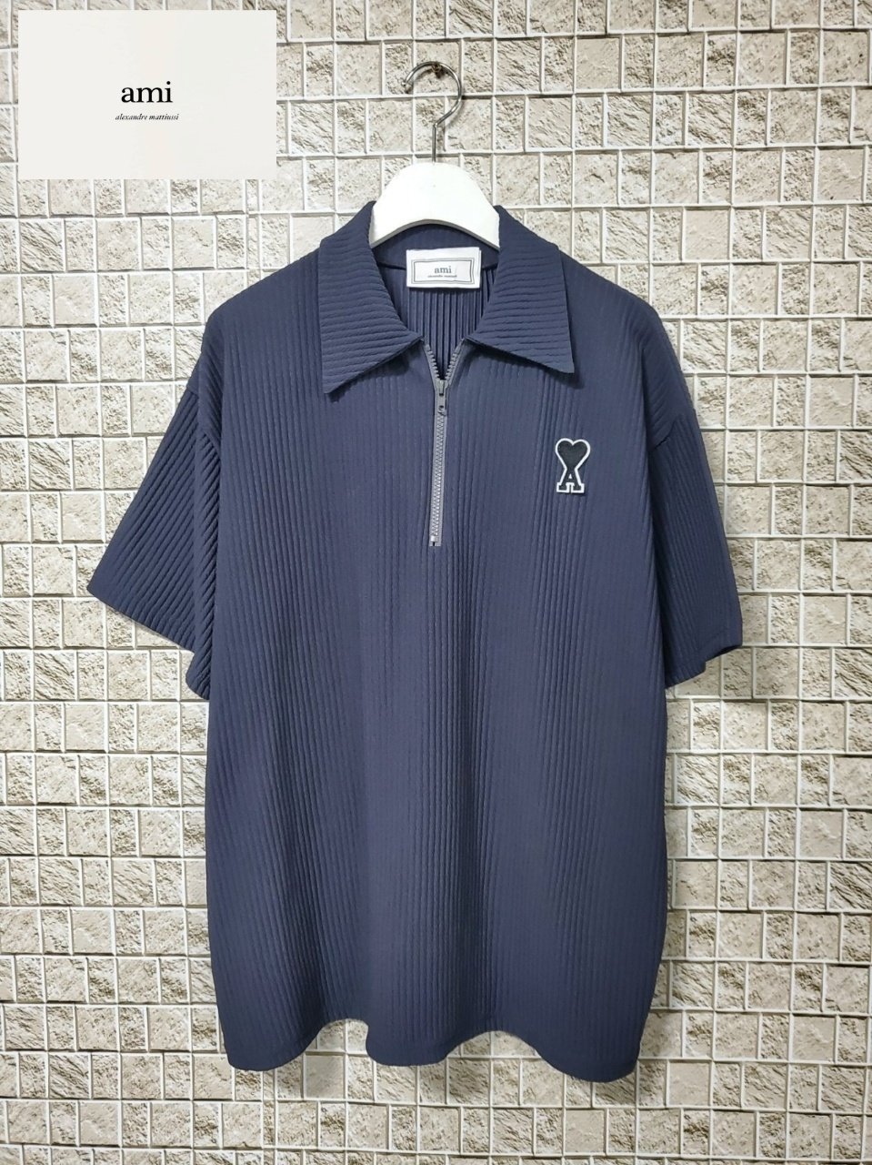 AMI 아미 플리츠 지퍼 카라T 2COLOR