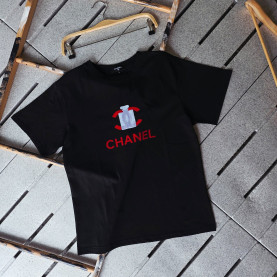 CHANEL 샤넬 레드 로고 티셔츠
