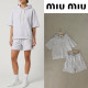 ●월간 판매 16위● MIUMIU 미우미우 레터링 로고 후드 오버핏 하프 셋업 2COLOR