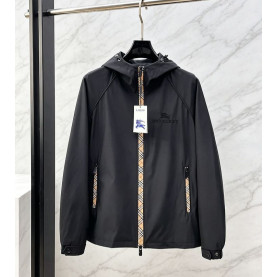 BURBERRY 버버리 607154 클래식 체크 지퍼 라인 후드 자켓
