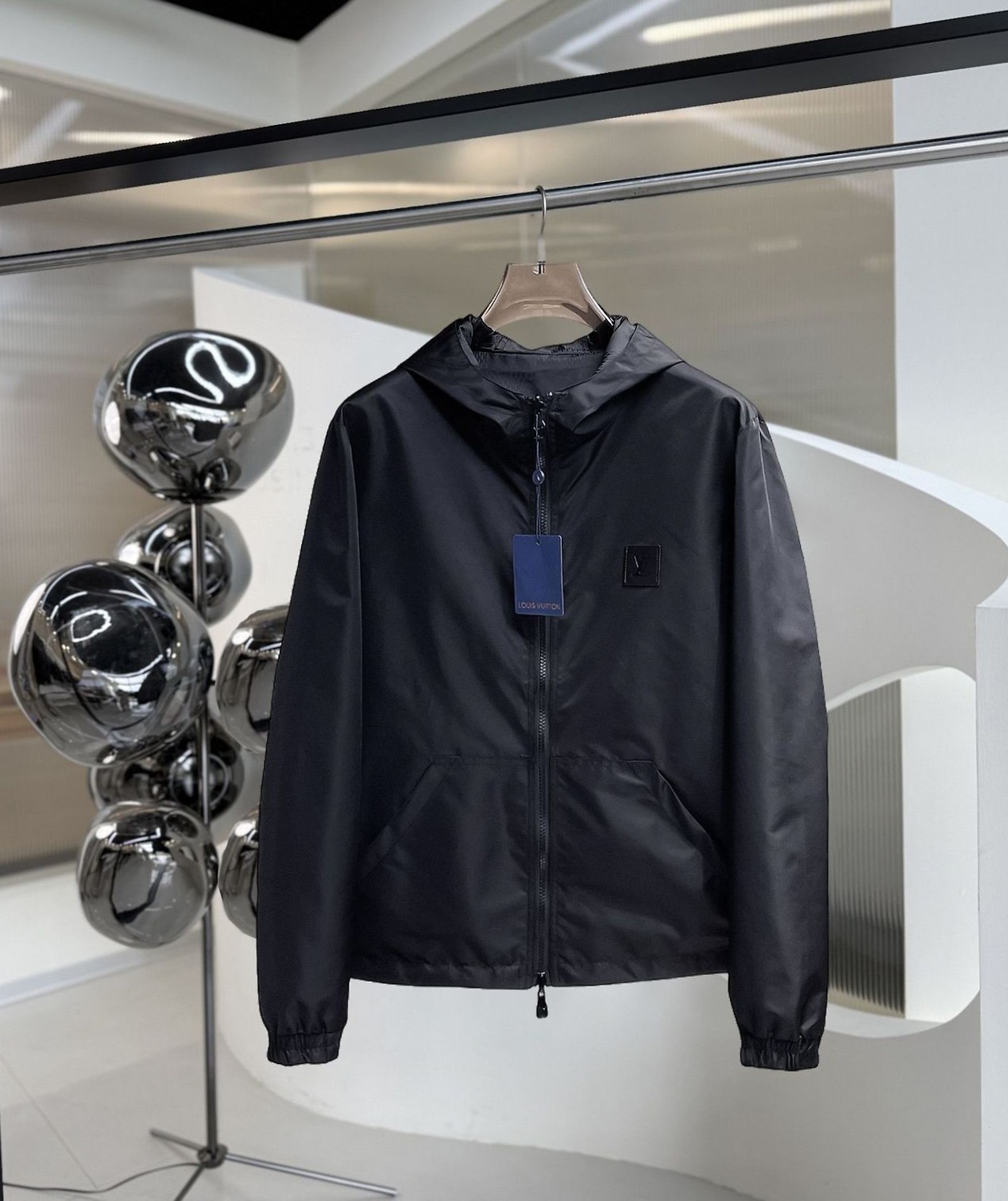 LOUIS VUITTON 루이비통 60269 모노그램 리버시블 윈드브레이커