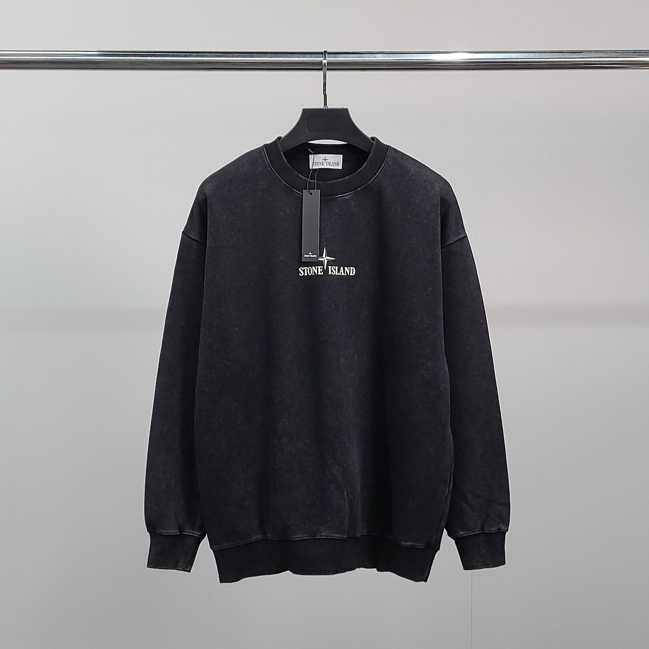 STONE ISLAND 스톤아일랜드 서클 피그먼트 맨투맨